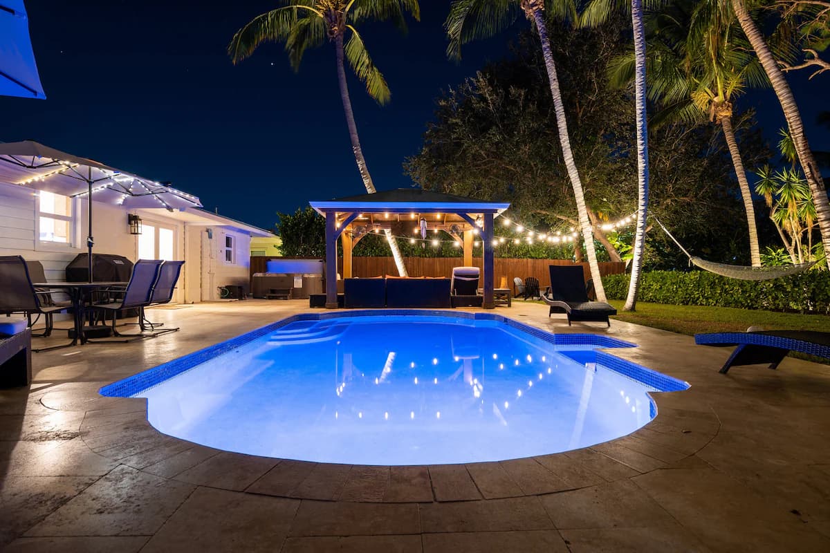 Private Canal Retreat | Heated Pool • Spa • Kayaks